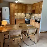 Apartamento Grand Calme Avec Vue, Balcon Et Parking Couvert