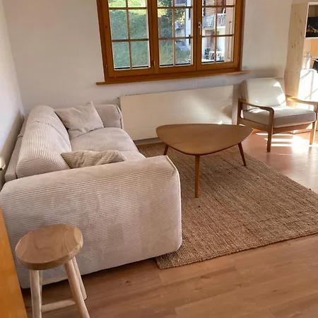 Grand Moderne Et Calme Avec Vue, Balcon Et Parking Couvert * Evolene